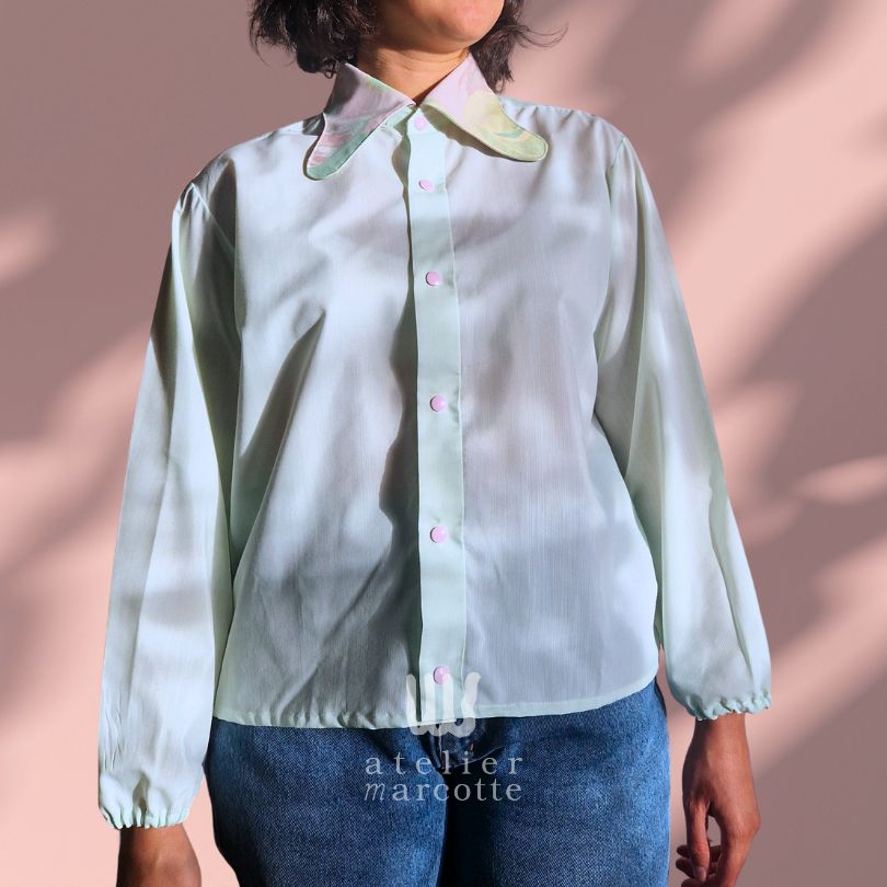 Chemise upcyclée Flore- vert pastel et col fleuri vert rose vintage
