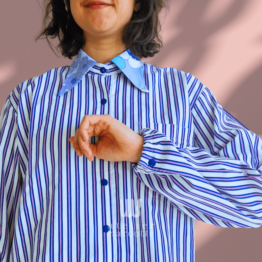 Chemise upcyclée Martha - rayures bleu violettes et col fleuri vintage – Image 2